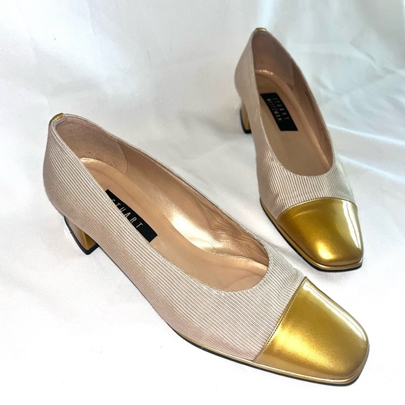 Stuart Weitzman Shoes - Stuart Weitzman Ivory Cream Gold Colorblock Pattern Classic Vintage Pumps Size 9